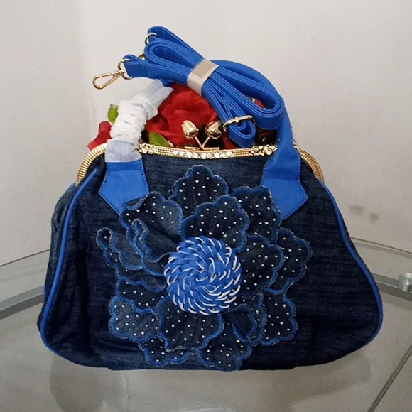 NWT🎁FREE GIFT INCLUDED🎁 Brand New Rhinestones Crystals Denim Shoulder Handbag - Picture 7 of 16